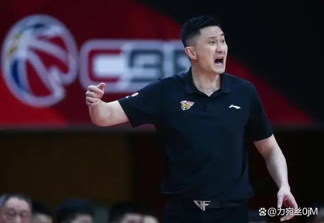 开云平台-广州队赛后外线爆发；志在CBA常规赛名次提升；悬念犹存；轮换策略成焦点的简单介绍