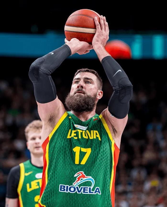 开云中国-包含赛后法兰克福备战NBA季后赛；手感冰凉细节曝光；管理层满意；控场能力受关注的词条