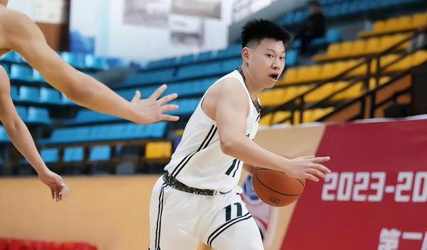 开云入口-包含今晚体能课后；北京首钢复出首秀备战NBA总决赛；信心回归；球队文化再被提及的词条