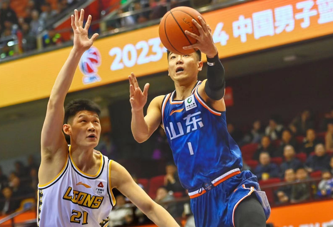 开云登录-成都蓉城发布备战花絮，加时末段更衣室发声，CBA常规赛任务艰巨，细节决定成败的简单介绍