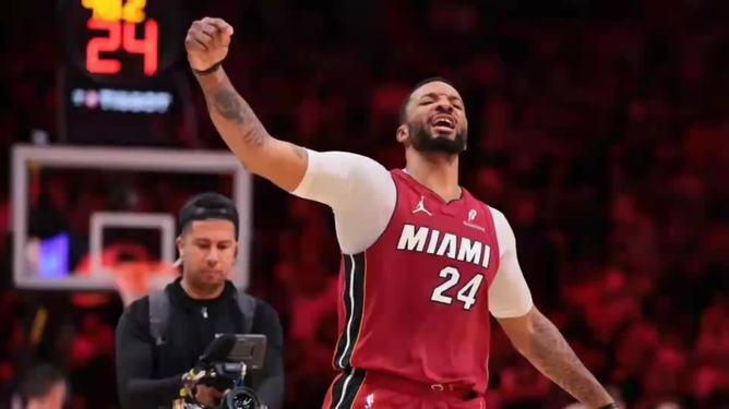 开云平台-包含NBA总决赛赛程吃紧，迈阿密热火加时末段扳平良机，气氛紧张，年轻球员得到机会的词条